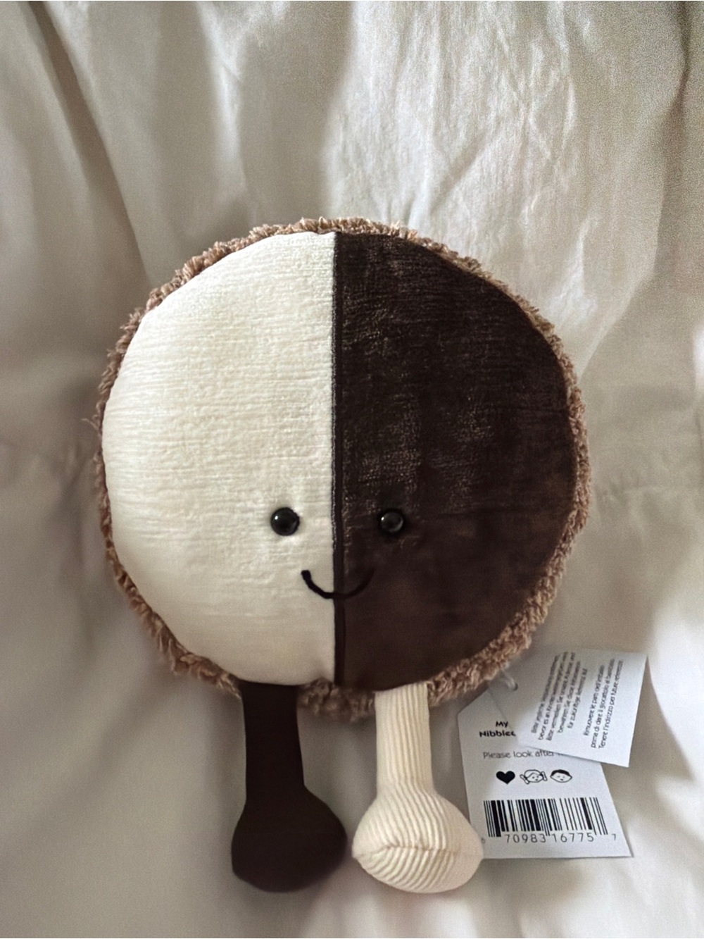 Jellycat Amuseables Nibblechip Cookie